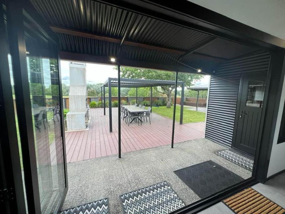 The Clubhouse Villa Hamilton Exteriör bild